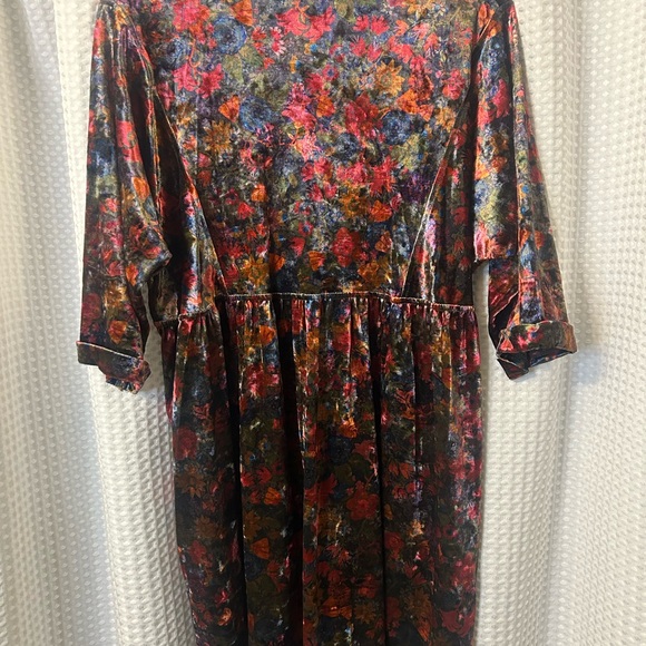 Natural Life Multicolor Floral Velvet Dress - Picture 3 of 9